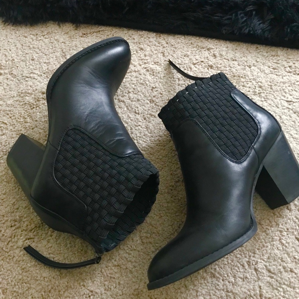 Jessica Simpson booties